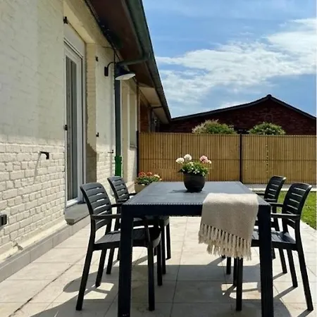 Semesterbostad Maison Renovee -2 - Terrasse - Local Velo - Centre *