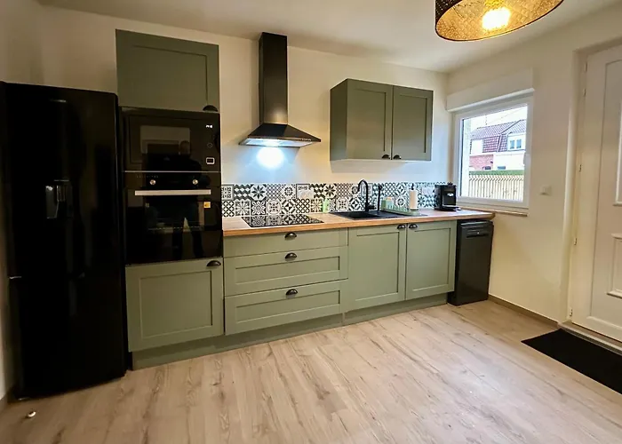 Holiday home Maison Cosy 2 Avec Jardin Centre