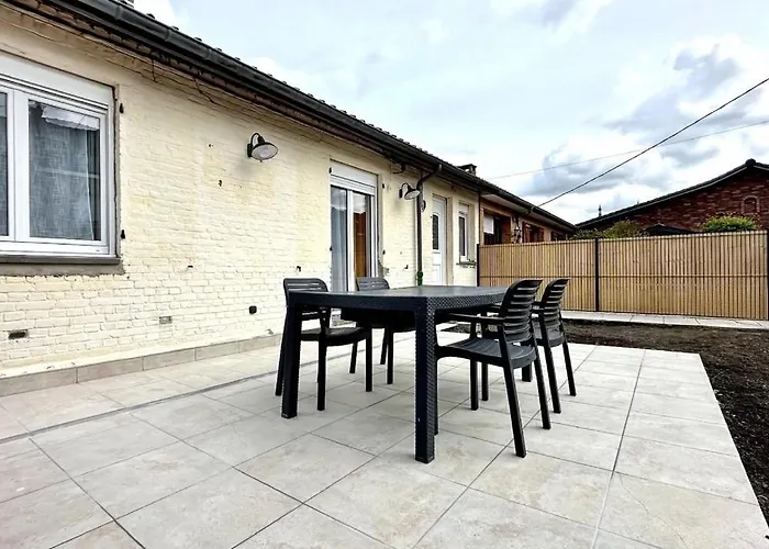 Holiday home Maison Renovee -2 - Terrasse - Local Velo - Centre *
